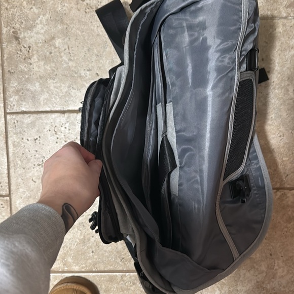 Now-Bring Gray Messenger Bag - Picture 5 of 7